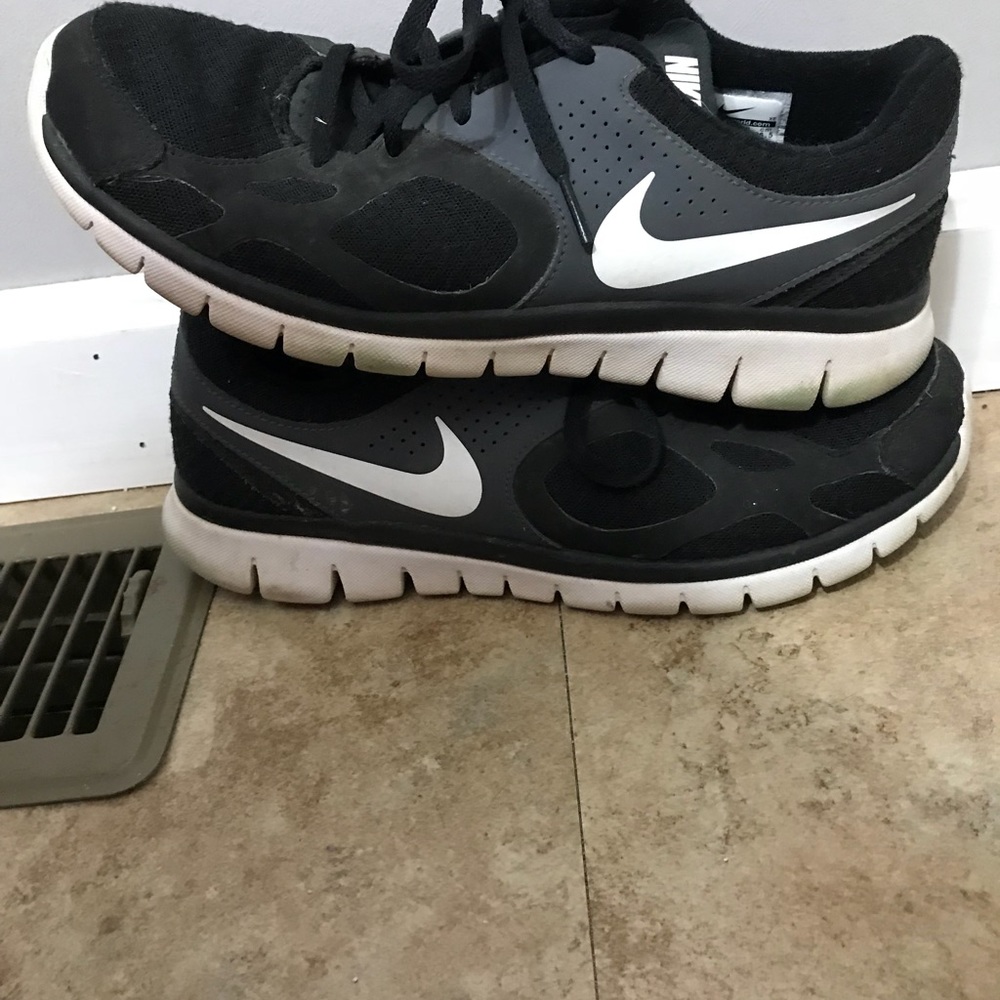 Black Nike Sneakers